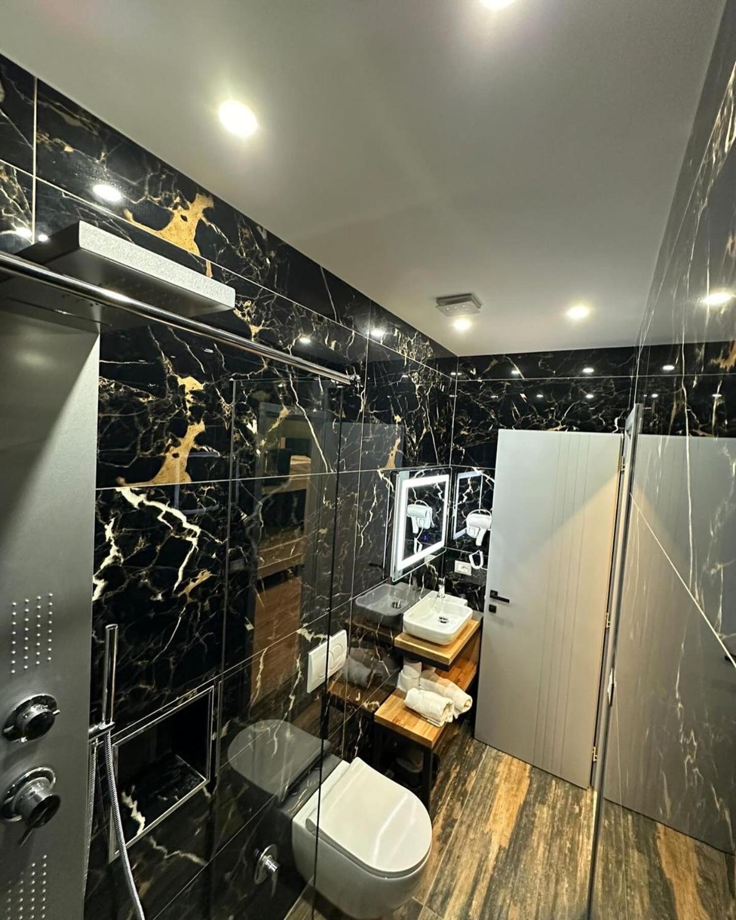 Hotel Europa Kruje Ngoại thất bức ảnh