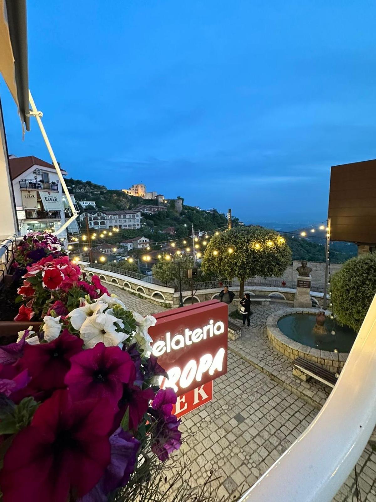 Hotel Europa Kruje Ngoại thất bức ảnh