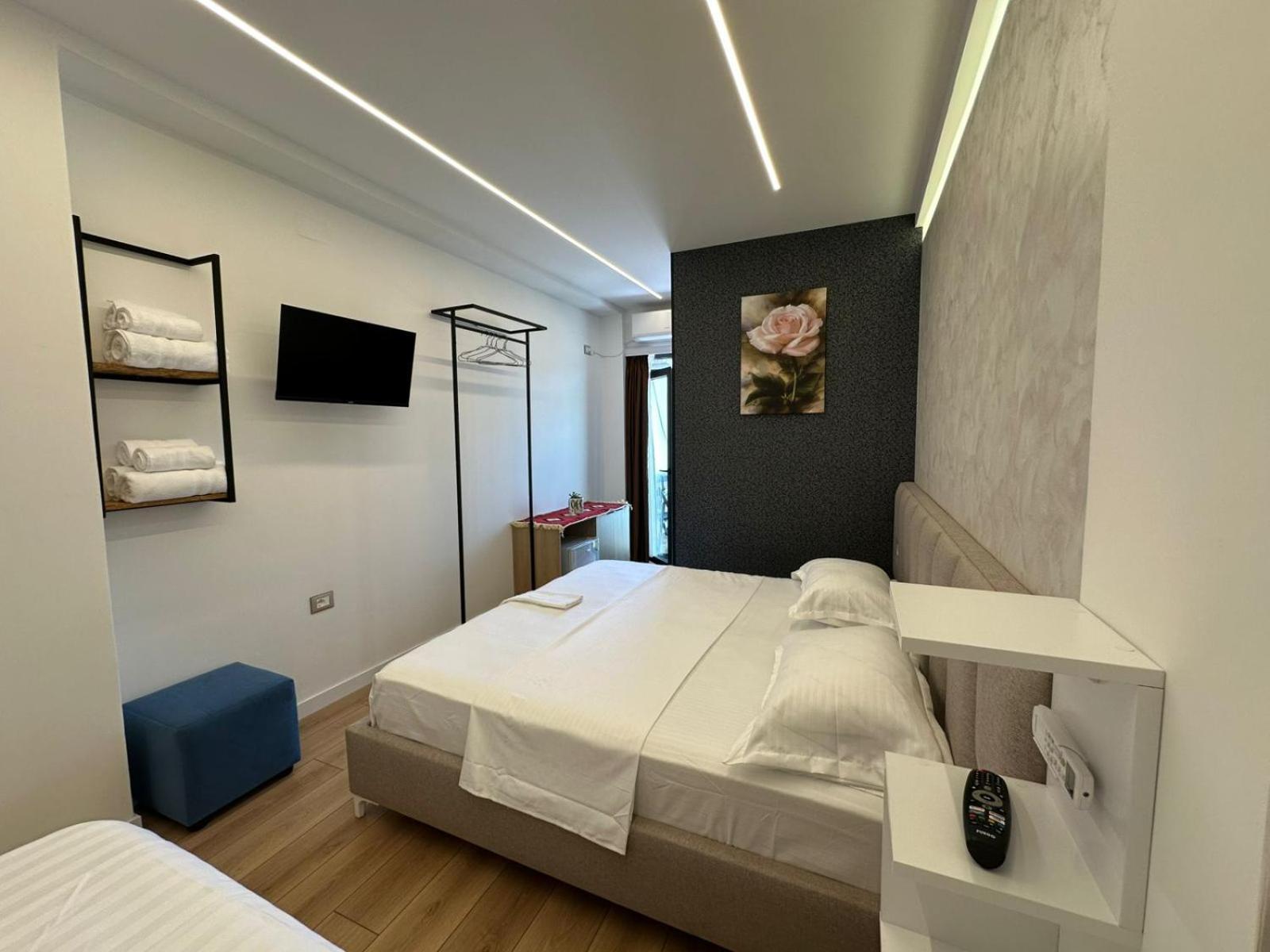 Hotel Europa Kruje Ngoại thất bức ảnh